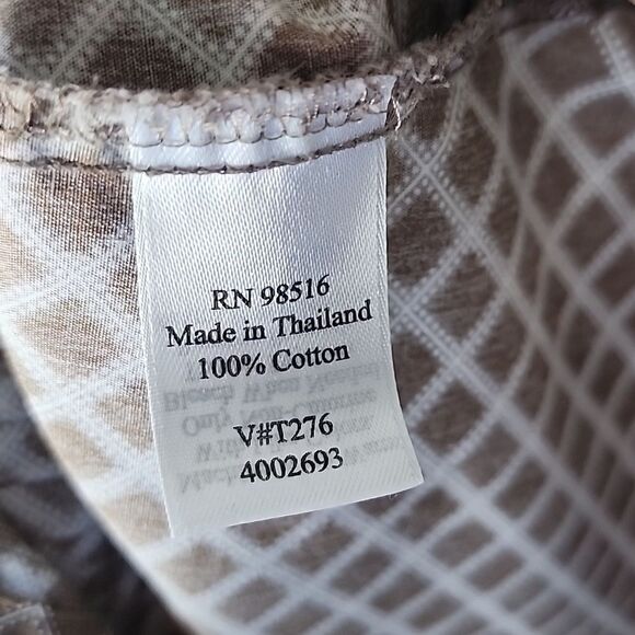 Pleated Smocked Soft Chocolate Brown Button Up Blouse Size PXL - Picture 8 of 8